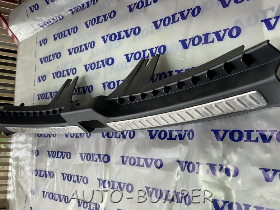 Volvo XC90 2015- Накладка замка багажника 32239215